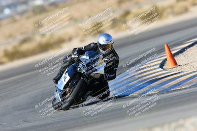 media/Jan-09-2022-SoCal Trackdays (Sun) [[2b1fec8404]]/Turn 11 (935am)/